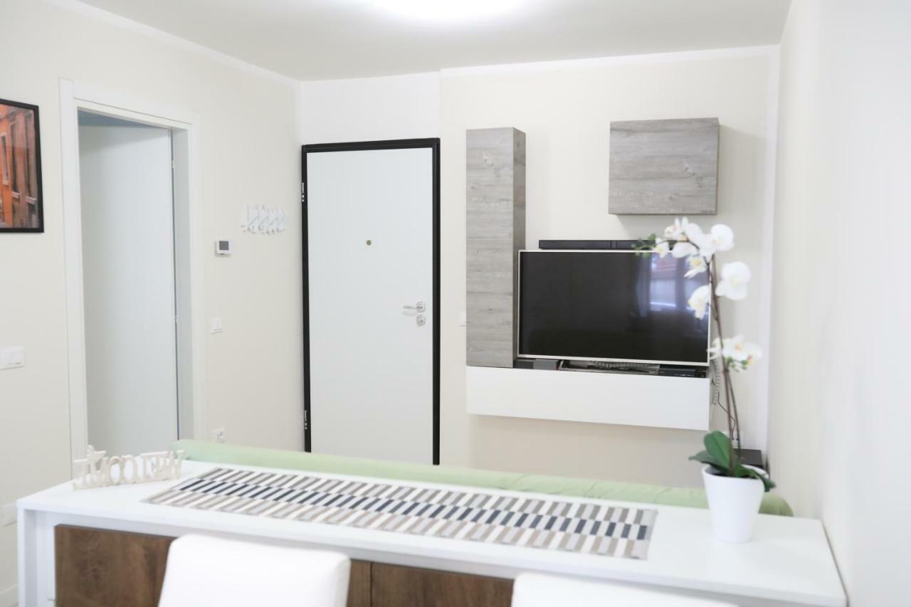 Casa Magenta Apartment 3 Валеджо-суль-Минчо Экстерьер фото