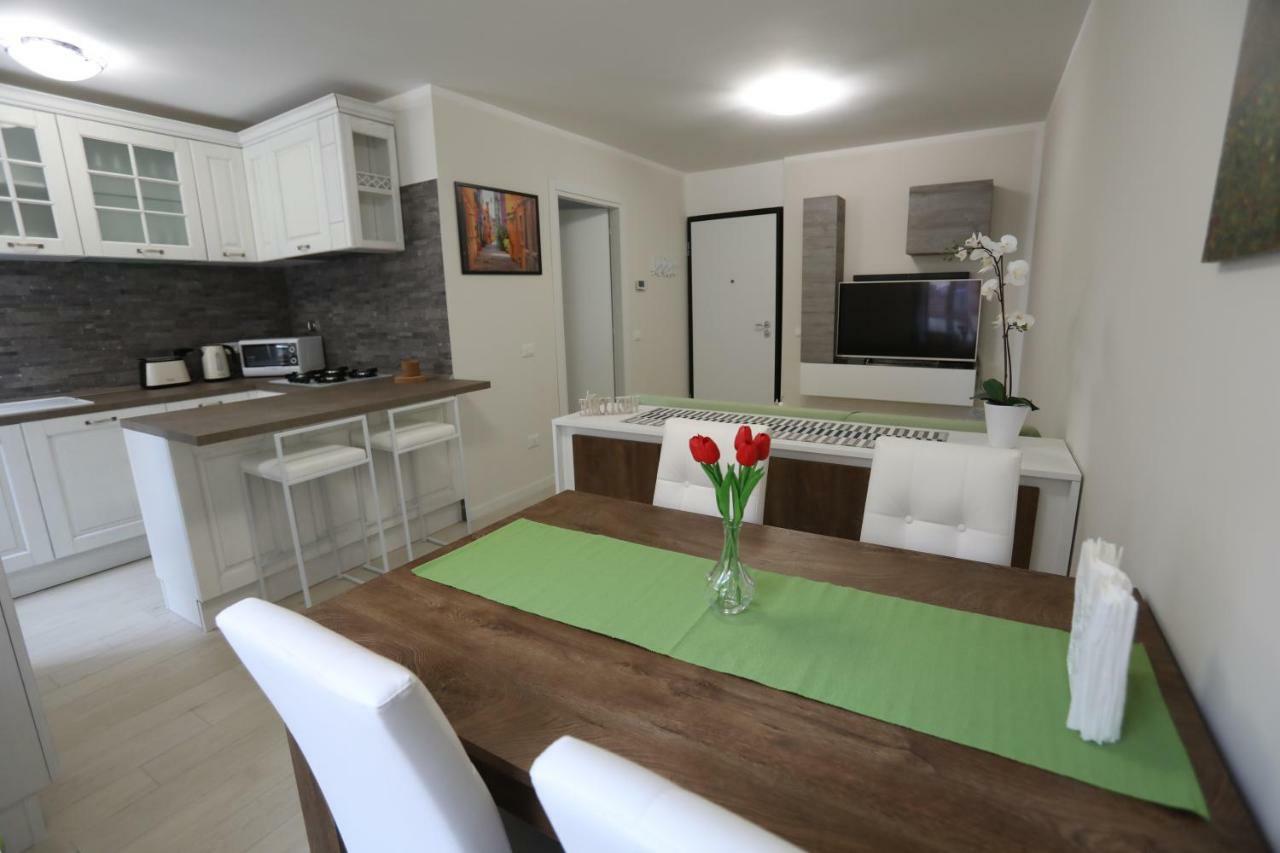 Casa Magenta Apartment 3 Валеджо-суль-Минчо Экстерьер фото